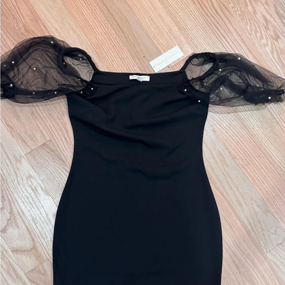 Black Puff-Sleeve Bodycon Dress